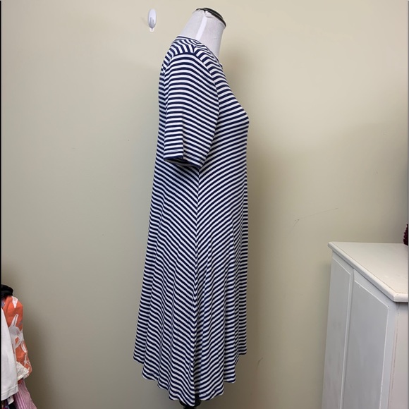 Old Navy Swing Dress Size M - Picture 4 of 13